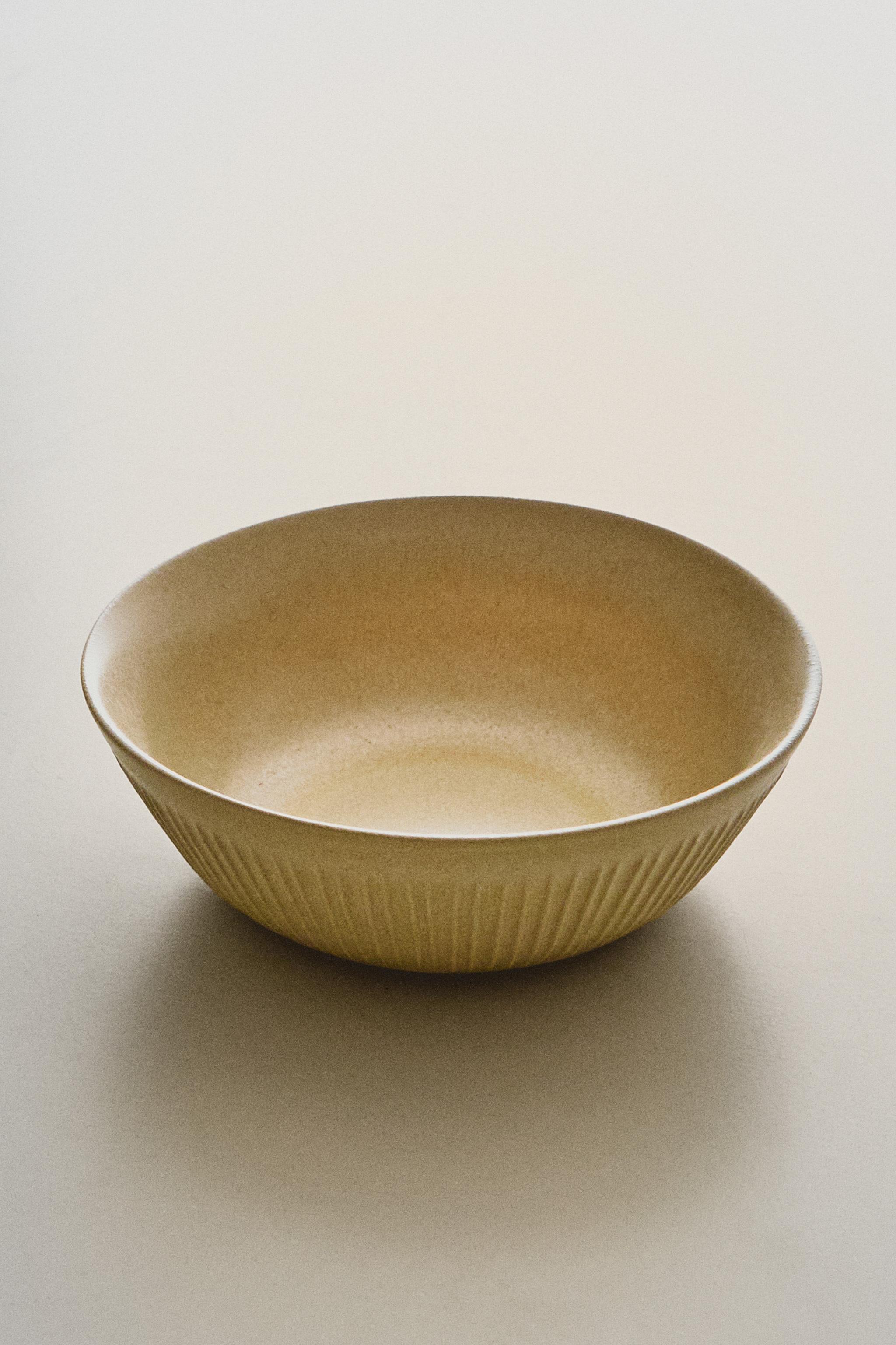 STRIPED STONEWARE BOWL